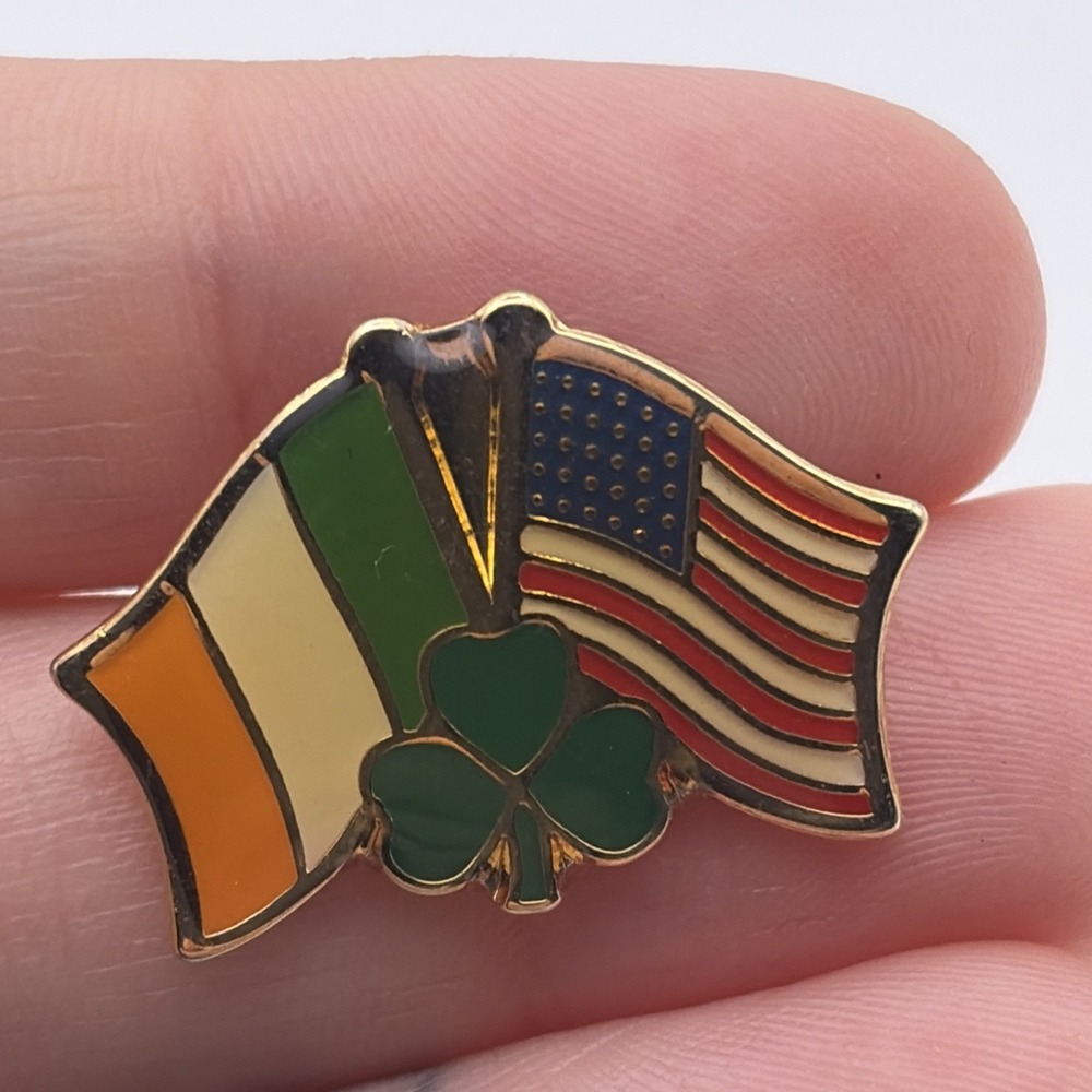 United States Of America Ireland Crossed Flags Shamrock Lapel Hat Pin